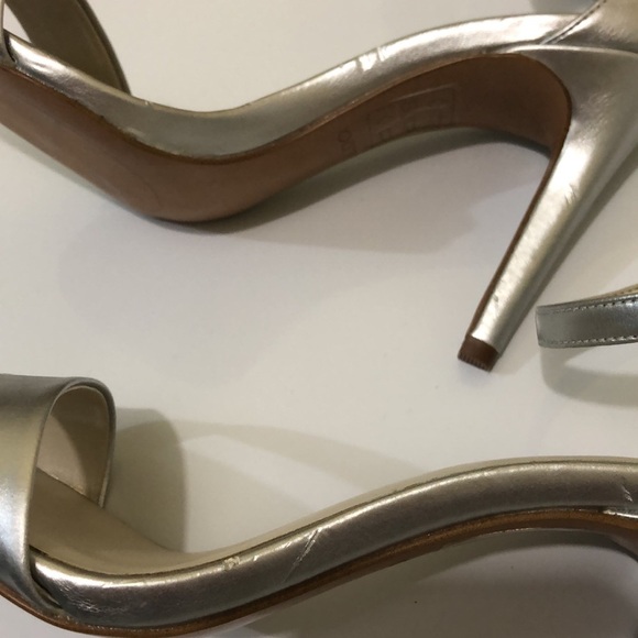 ALDO SILVER HIGH HEELS - Picture 9 of 11